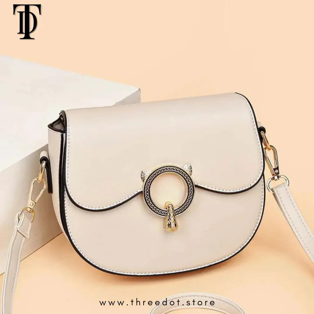 WHITE PEARL HANDBAG